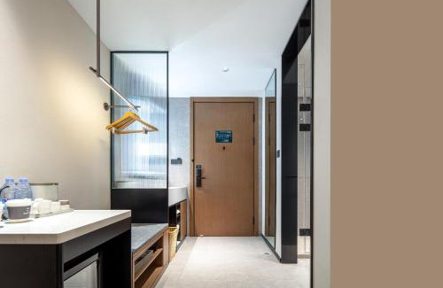 Jindong Hotel | Atour Hotel Jinhua Railway Station Guzicheng