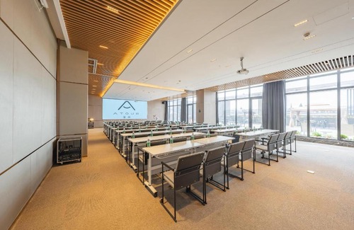 Kunshan Hotel | Atour Hotel Kunshan Baoyu Plaza North Changjiang Road
