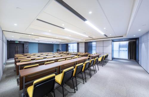 Dongpo District Hotel | Atour Hotel Meishan Government Affairs Center