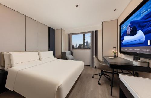Downtown Shanghai Hotel | Atour Hotel People's Square Metro Station Shanghai