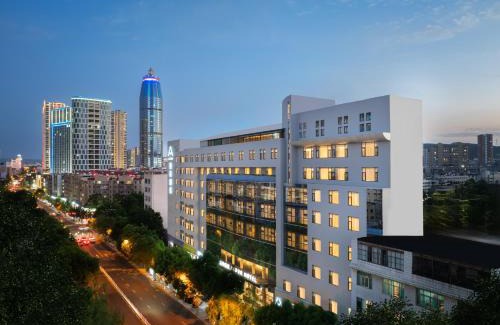 Qilin District Hotel | Atour Hotel Qujing Qilin