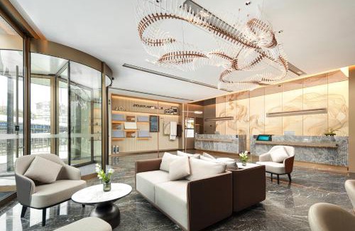 Xuhui Hotel | Atour Hotel Shanghai South Station Shilong Road