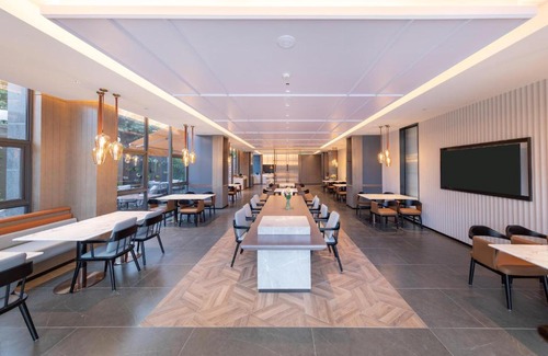 Chengqu District Hotel | Atour Hotel Shanwei High-Speed Railway Station Binhai Park