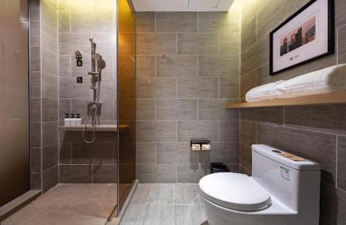 Shajing Hotel | Atour Hotel Shenzhen Shajing International Convention and Exhibition Center