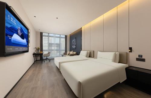 Jiang'an District Hotel | Atour Hotel Wuhan Hankou City Plaza Houhu Avenue