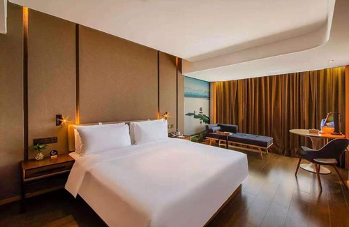 Xingqing Qu Hotel | Atour Hotel Yinchuan Gulou Pedestrian Street