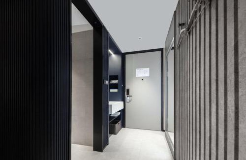 Xiaoshan Hotel | Atour Light Hotel Hangzhou Xiaoshan People's Square