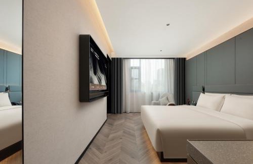 Wuhou Hotel | Atour S Hotel Chengdu Huaxi Provincial Stadium Metro Station