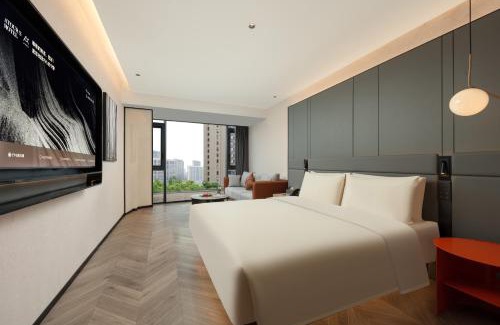 Wuhou Hotel | Atour S Hotel Chengdu Huaxi Provincial Stadium Metro Station