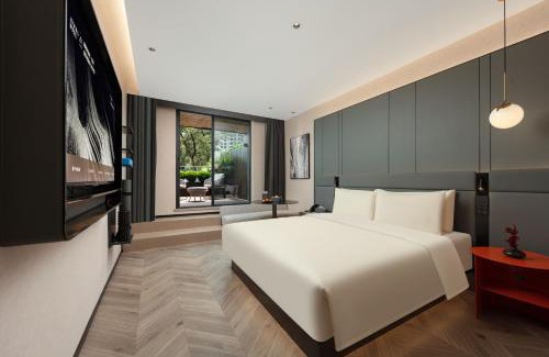 Wuhou Hotel | Atour S Hotel Chengdu Huaxi Provincial Stadium Metro Station