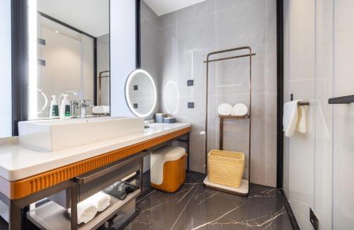 Futian CBD Hotel | Atour S Hotel Shenzhen Guangming City