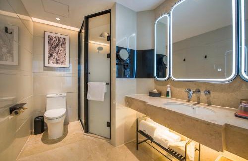 Haizhu Hotel | Atour S Hotel Taikoo Wharf Pearl River Guangzhou - Free Shuttle Bus Service Between Fair And Hotel During The Canton Fair
