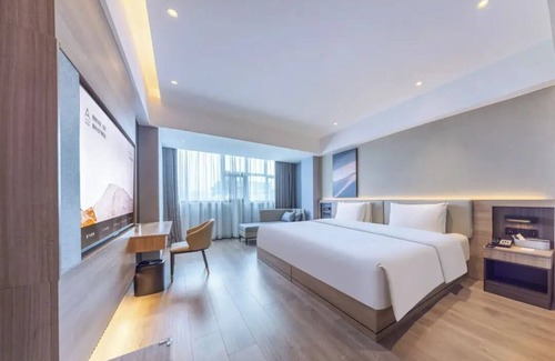 Huadu Hotel | Atour X Hotel Guangzhou Baiyun International Airport North Branch