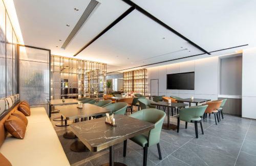 Xiang Cheng District Hotel | Atour X Hotel Suzhou Xiangcheng Vigorous Island Subway Station
