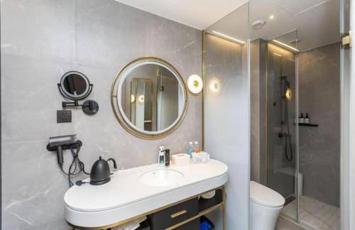Hongqiao Hotel | Atour X Hotel Tianjin West Railway Station South Square