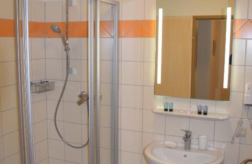 Hohenau an der March House | Atrium Gästezimmer und Restaurant - Hohenau an der March