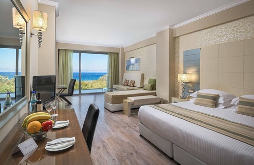 Petaloudes Resort | Atrium Platinum Luxury Resort Hotel & Spa