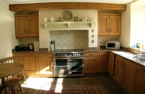 Worton Cottage | Attached farm house sleeping 11/12 in peaceful Swaledale between the villages of Muker and Thwaite.