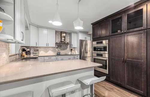 Farmington Hills House | Attainable Convenient Serenity in South East Michigan West Suburbs