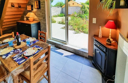 Mont-Dol House | Attendez-vous à des vacances relaxantes dans cette belle location située dans un endroit calme.