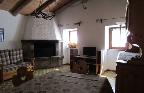 Baselga di Pine Apartment | Attic apartment