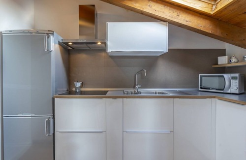 Cargnacco Apartment | Attic in the green with Parking and Wifi/AC