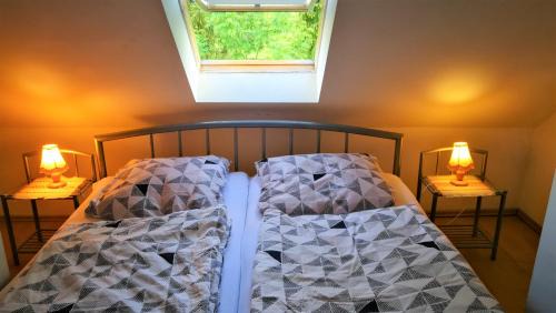 Oelsnitz/Erzgeb. Apartment | Attic Oelsnitz am Hegebach mit Netflix und Parkplatz Self Check-in