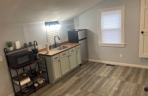 Ohio City House | Attic Retreat Within 5 Mins of the Westside Market