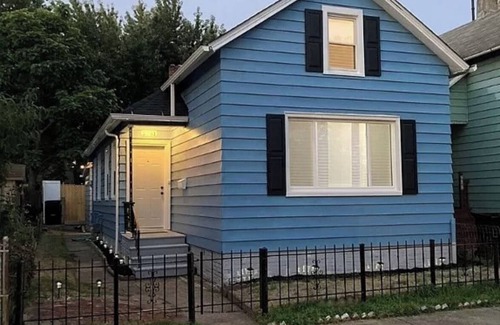 Ohio City House | Attic Retreat Within 5 Mins of the Westside Market