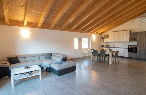 Dubino Apartment | Attico Bella Vista
