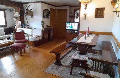 Rivisondoli Apartment | Attico Vittoria
