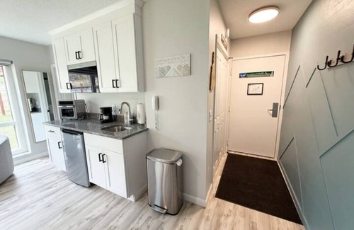 Bartlett Condo | Attitash: 2 Condos in lovely Bartlett with AC, WiFi, fitness room
