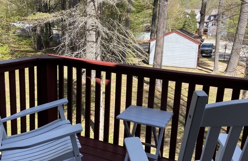Bartlett Condo | Attitash Mountain Resort Condo- 3 Floors, Sleeps 12- Story Land, Ski, Shop, Golf