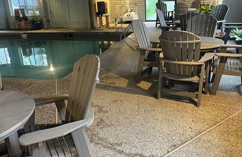 Bartlett Condo | Attitash Mountain Resort Condo- 3 Floors, Sleeps 12- Story Land, Ski, Shop, Golf