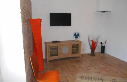 Saint-Laurent-le-Minier Apartment | attitude zen