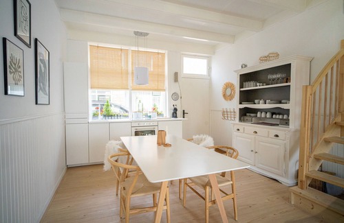 Scherpenisse House | Attractive 4 person vacation home in Scherpenisse, Tholen