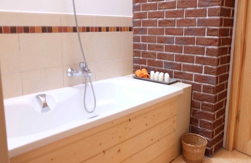 Faszcze Cottage | Attractive cottage in Zełwągi near the lake