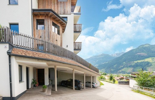 Helfenstein Apartment | Attractive flat with beautiful views