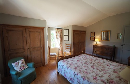 La Motte-dʼAigues Other | Attractive family home in the heart of Luberon for 10 people