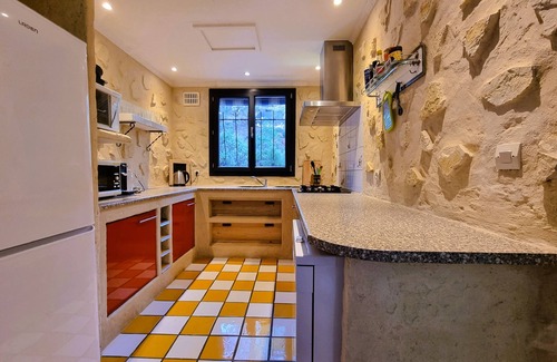 Pouzols-Minervois Villa | Attractive southern house with private pool