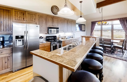Grand Elk Ranch House | Attractive & Spacious Countryside Home w/Firepit, Private W/D, Free WiFi, Patio