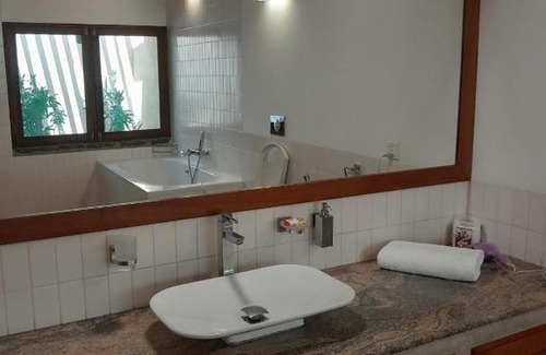 Bambalapitiya Bed & Breakfast | Atulya Villas Colombo 3