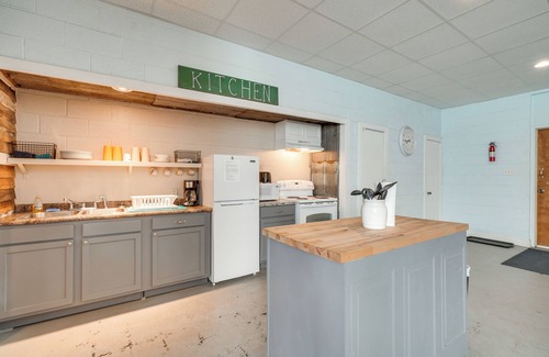 Briceville Condo | ATV Adventures Await: Tennessee Riverside Retreat