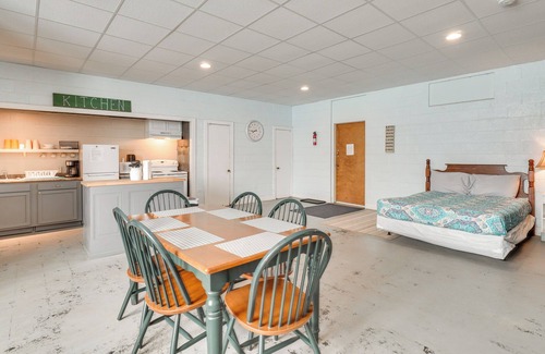 Briceville Condo | ATV Adventures Await: Tennessee Riverside Retreat