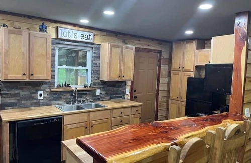 Board Camp Cabin | ATV Shack near Wolf Pen Gap