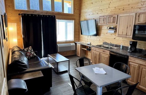 Bramwell Cabin | ATV TrailCamp: Kelly's Quarters- Just seconds from the HMT Pocahontas Trailhead!