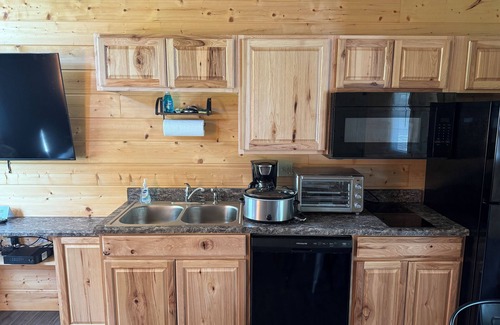 Bramwell Cabin | ATV TrailCamp: Kelly's Quarters- Just seconds from the HMT Pocahontas Trailhead!