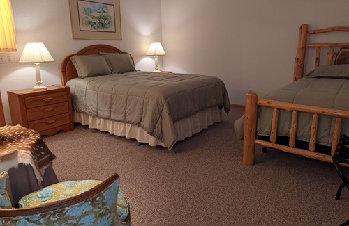 Hayward House | ATV/UTV and Snowmobile on the Famous Chippewa Flowage - Pontoon Rentals