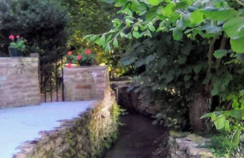 Prisse House | Atypical cottage by the stream - South Burgundy