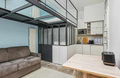 Notre-Dame-des-Champs Apartment | Atypical 3 person loft with AC